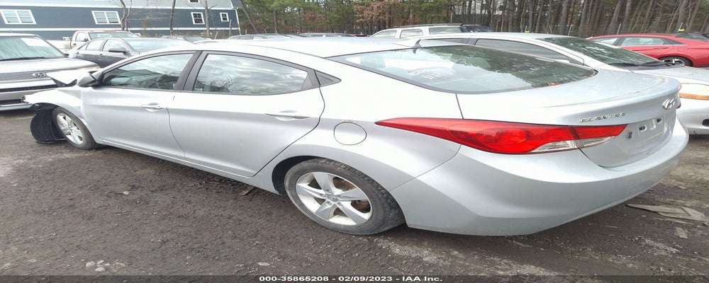 5NPDH4AE3DH325682 2013 HYUNDAI ELANTRA photo no. 3