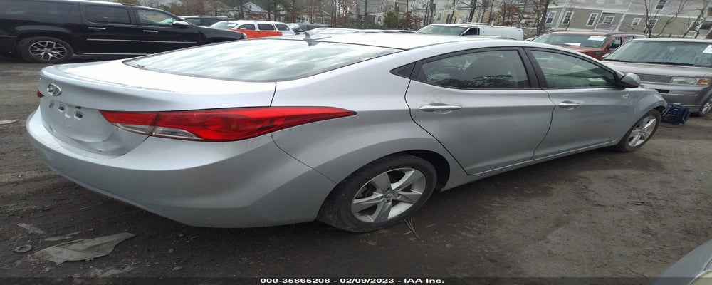 5NPDH4AE3DH325682 2013 HYUNDAI ELANTRA photo no. 4