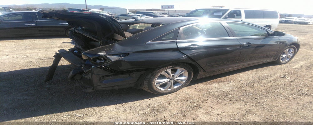 5NPEB4AC4BH064497 2011 HYUNDAI SONATA photo no. 4