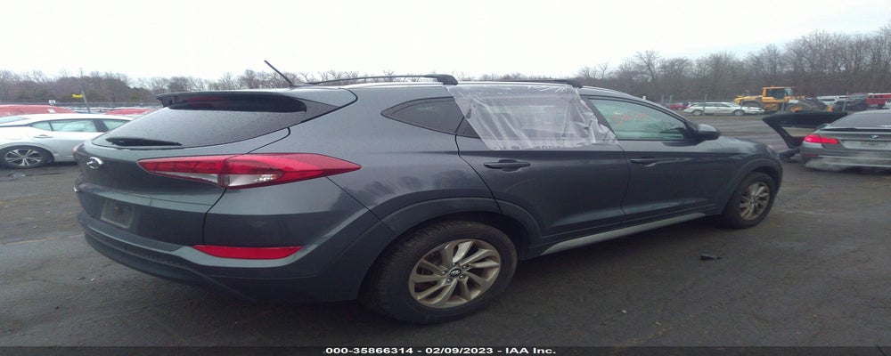 KM8J33A47HU395261 2017 HYUNDAI TUCSON photo no. 4