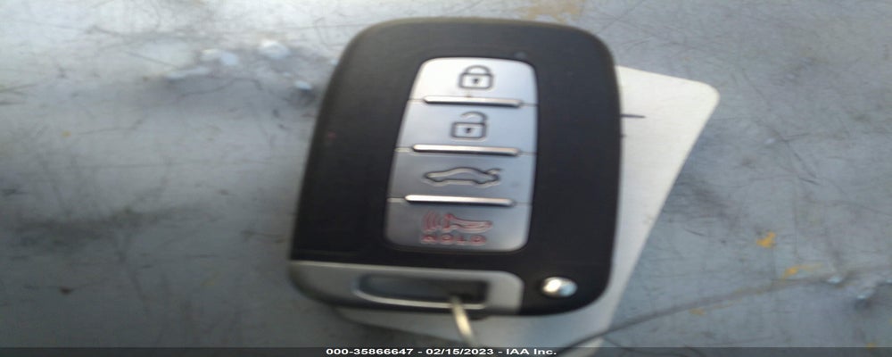 5NPEC4AB6BH293607 2011 HYUNDAI SONATA photo no. 11