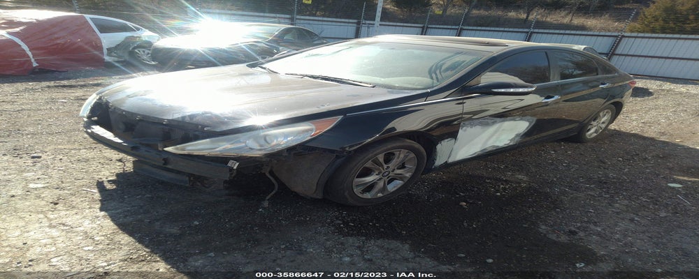 5NPEC4AB6BH293607 2011 HYUNDAI SONATA photo no. 2