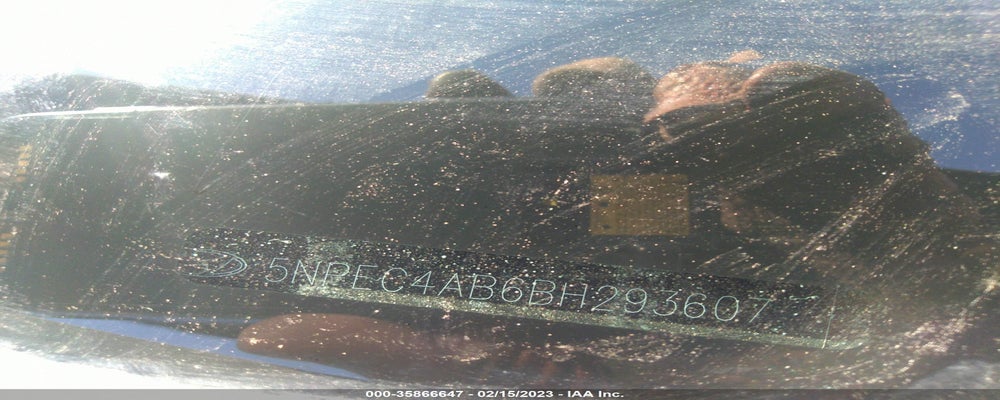 5NPEC4AB6BH293607 2011 HYUNDAI SONATA photo no. 9