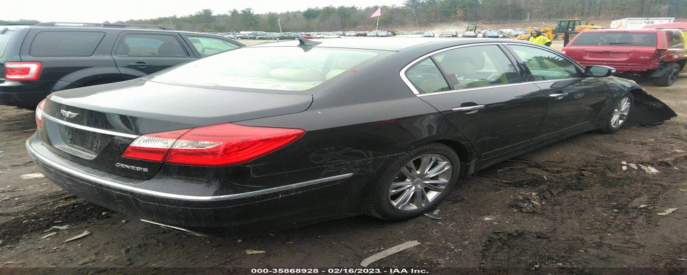 KMHGC4DD9CU194658 2012 HYUNDAI GENESIS photo no. 4