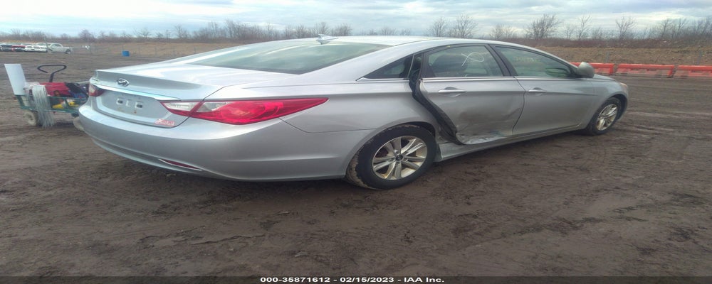 5NPEB4AC9DH746133 2013 HYUNDAI SONATA photo no. 4