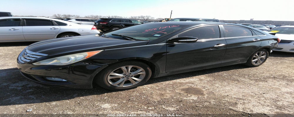 5NPEC4AC2BH299090 2011 HYUNDAI SONATA photo no. 2