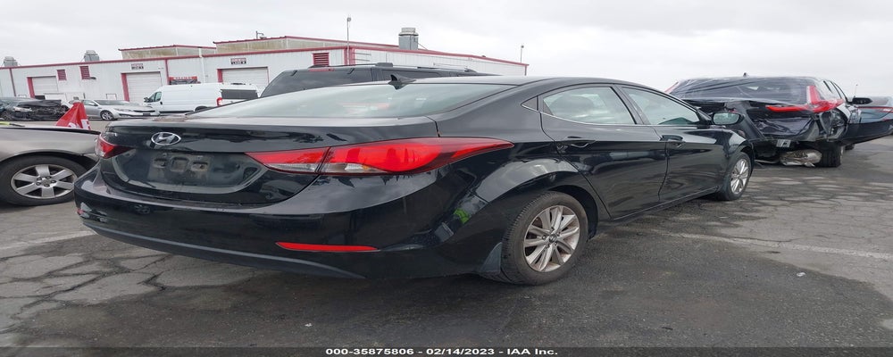 5NPDH4AEXFH609149 2015 HYUNDAI ELANTRA photo no. 4