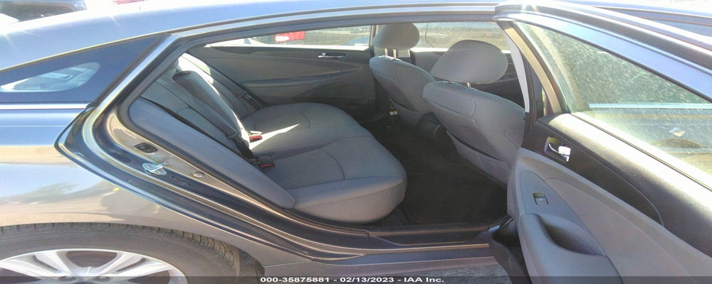 5NPEB4AC4CH379883 2012 HYUNDAI SONATA photo no. 8