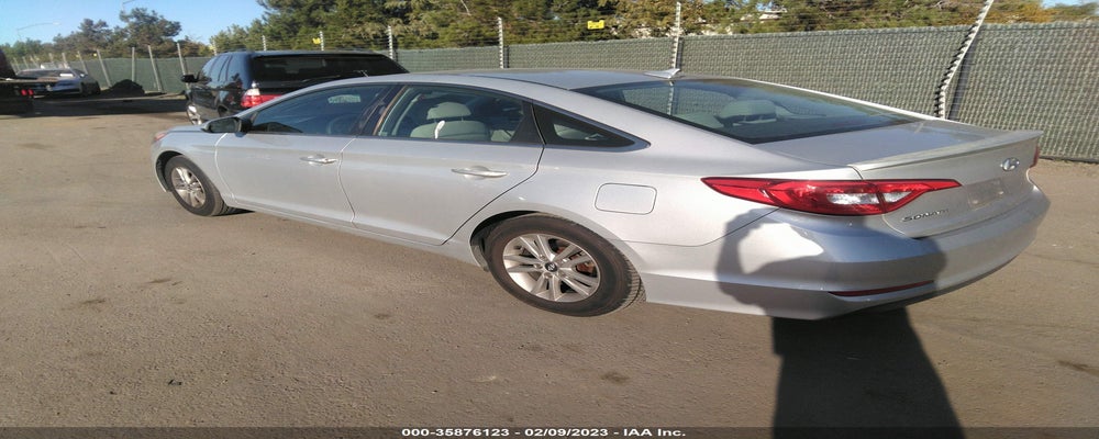 5NPE24AFXFH120359 2015 HYUNDAI SONATA photo no. 3