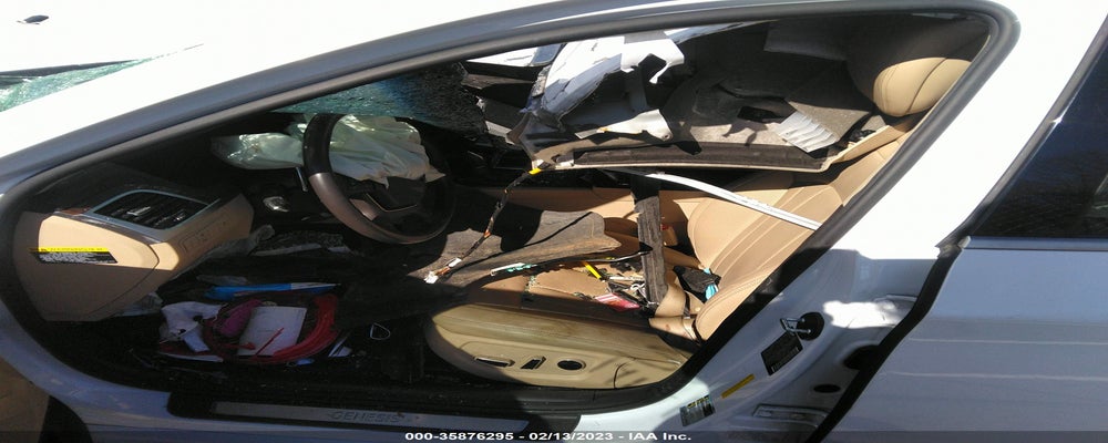 KMHGN4JE2GU113724 2016 HYUNDAI GENESIS photo no. 5