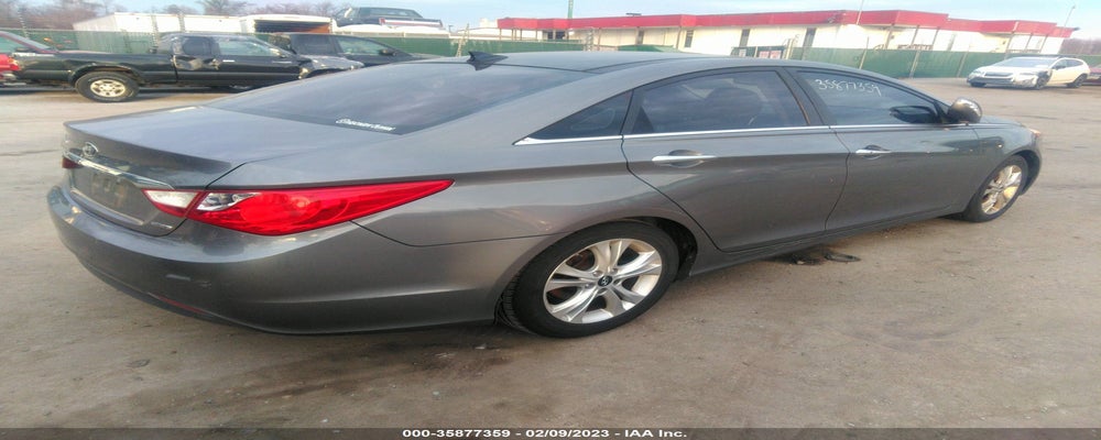 5NPEC4ACXDH719598 2013 HYUNDAI SONATA photo no. 4