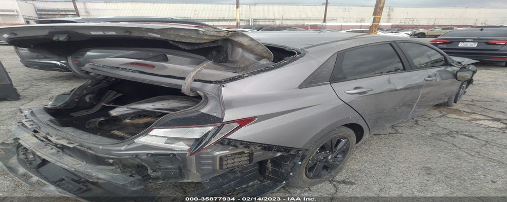 KMHLM4AG8NU217859 2022 HYUNDAI ELANTRA photo no. 4