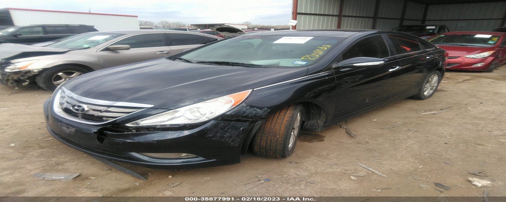 5NPEC4AC0BH022776 2011 HYUNDAI SONATA photo no. 2