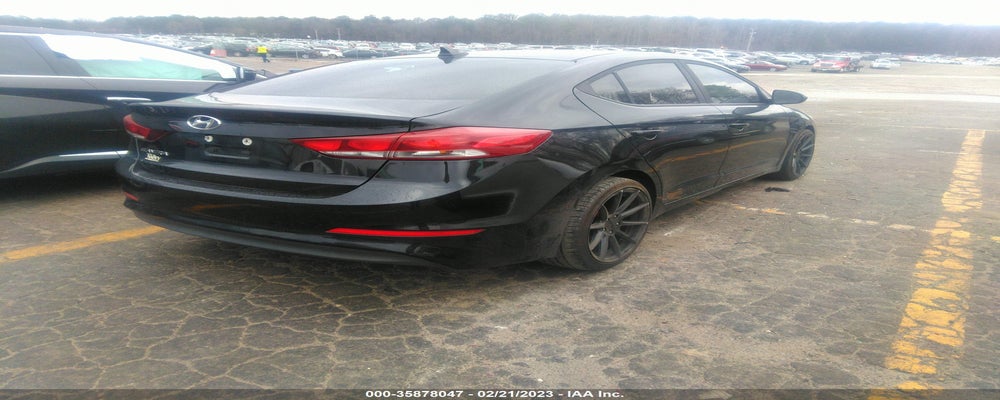 KMHD84LF2HU069564 2017 HYUNDAI ELANTRA photo no. 4