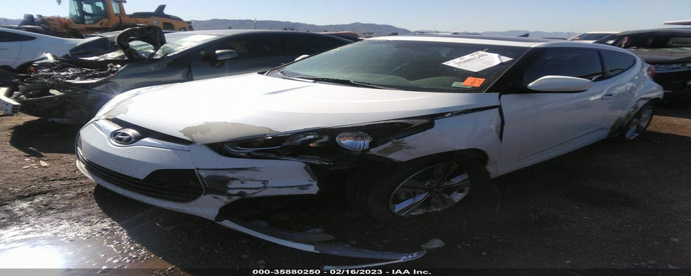 KMHTC6AD3GU288930 2016 HYUNDAI VELOSTER photo no. 2