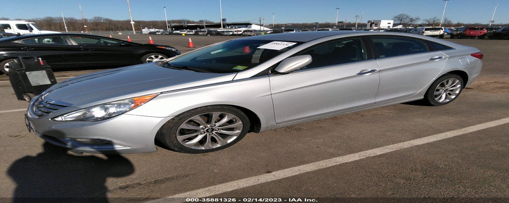5NPEC4AC3BH044951 2011 HYUNDAI SONATA photo no. 2