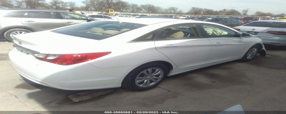 5NPEB4AC2DH555105 2013 HYUNDAI SONATA photo no. 4