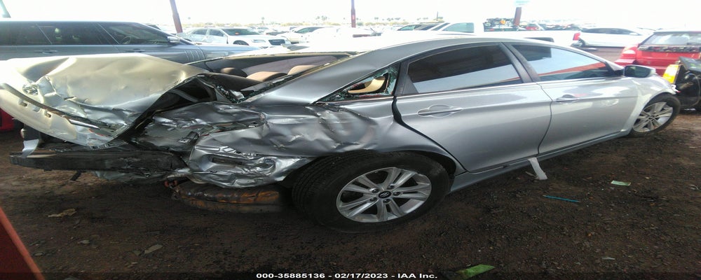 5NPEB4AC6DH694489 2013 HYUNDAI SONATA photo no. 4