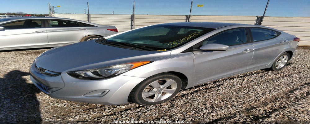 5NPDH4AE7DH371421 2013 HYUNDAI ELANTRA photo no. 2
