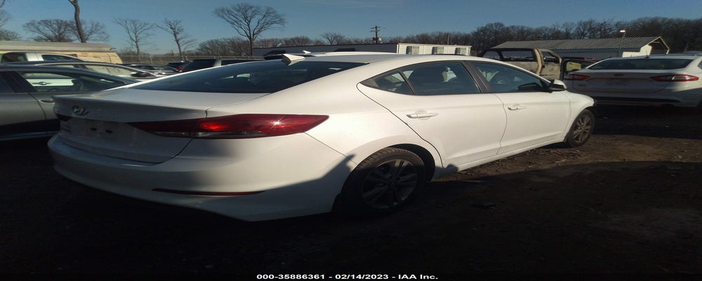 5NPD84LF2HH180100 2017 HYUNDAI ELANTRA photo no. 4