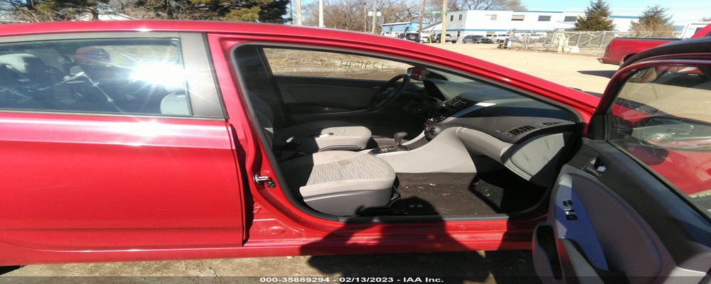 KMHCT4AEXGU083103 2016 HYUNDAI ACCENT photo no. 5