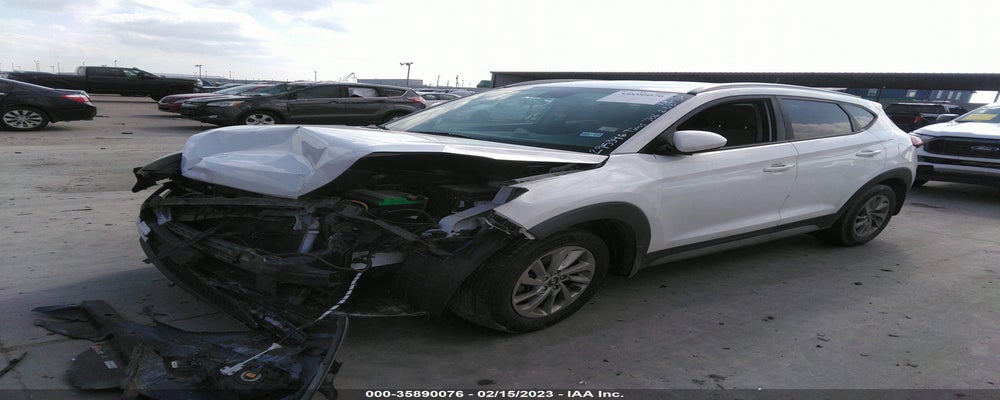 KM8J33A43HU273206 2017 HYUNDAI TUCSON photo no. 2