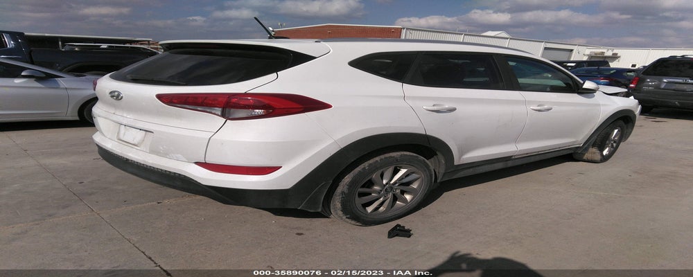 KM8J33A43HU273206 2017 HYUNDAI TUCSON photo no. 4