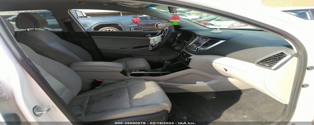 KM8J33A43HU273206 2017 HYUNDAI TUCSON photo no. 5