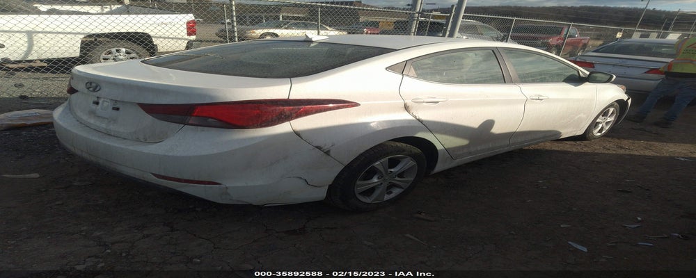 5NPDH4AE1GH756462 2016 HYUNDAI ELANTRA photo no. 4