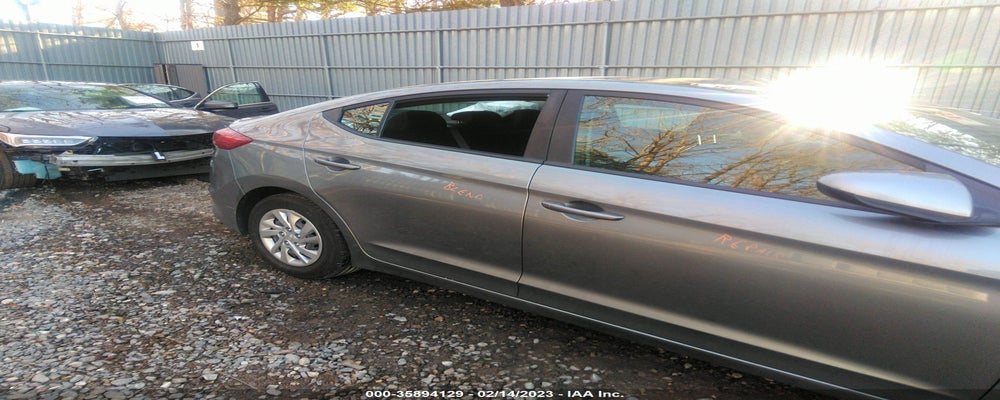 KMHD74LF3JU581729 2018 HYUNDAI ELANTRA photo no. 6