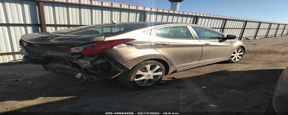 5NPDH4AE6DH417921 2013 HYUNDAI ELANTRA photo no. 4