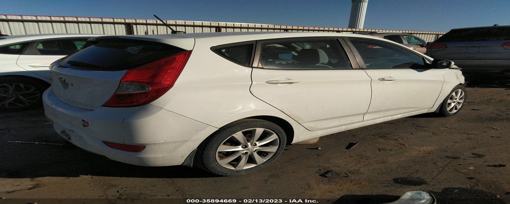 KMHCU5AE3DU092210 2013 HYUNDAI ACCENT photo no. 4