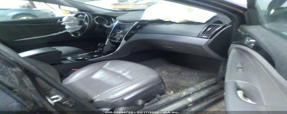 5NPEC4AC8BH100026 2011 HYUNDAI SONATA photo no. 5