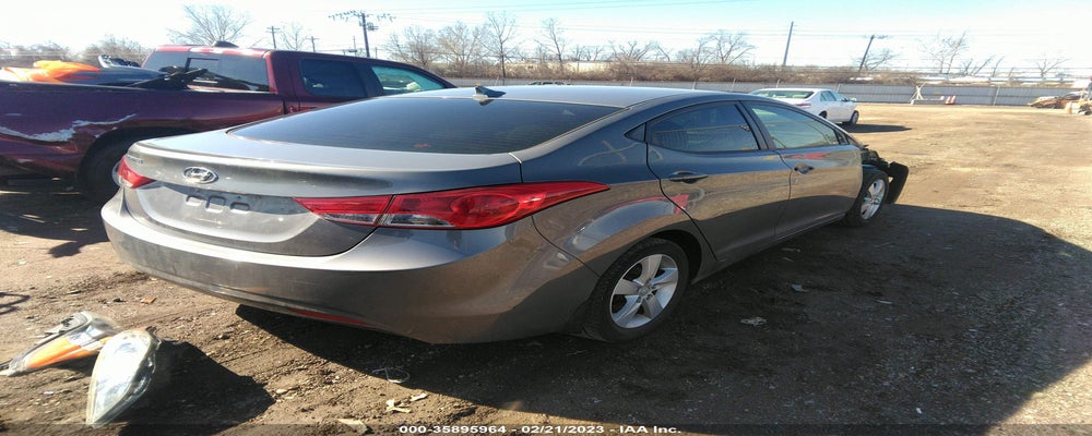 5NPDH4AE6DH192948 2013 HYUNDAI ELANTRA photo no. 4