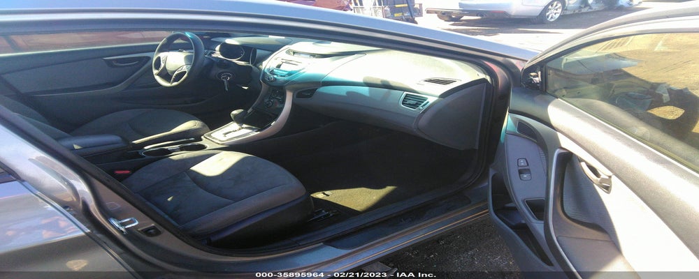 5NPDH4AE6DH192948 2013 HYUNDAI ELANTRA photo no. 5