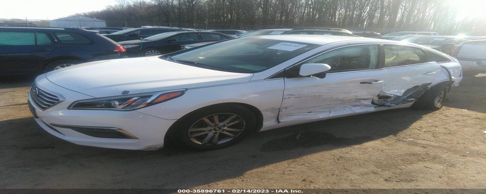 5NPE24AFXFH110463 2015 HYUNDAI SONATA photo no. 2