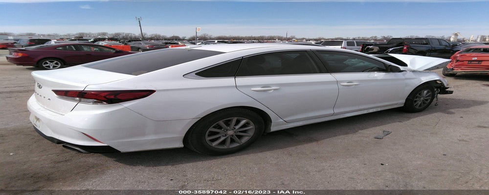 5NPE24AFXKH748674 2019 HYUNDAI SONATA photo no. 4