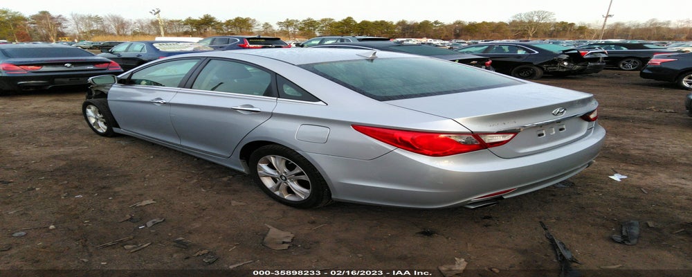 5NPEC4ABXBH304284 2011 HYUNDAI SONATA photo no. 3