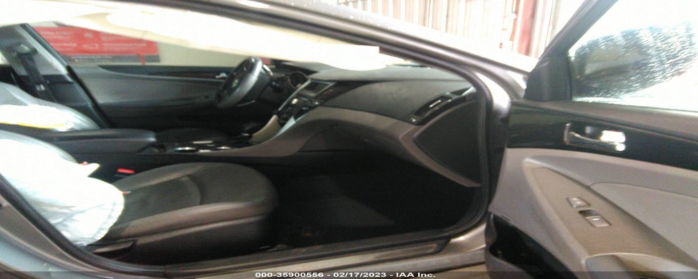 5NPEC4AB8BH215829 2011 HYUNDAI SONATA photo no. 5