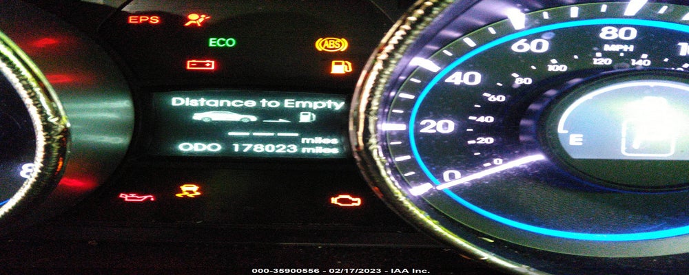 5NPEC4AB8BH215829 2011 HYUNDAI SONATA photo no. 7
