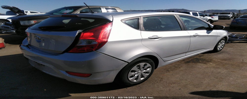 KMHCT5AE8HU300851 2017 HYUNDAI ACCENT photo no. 4