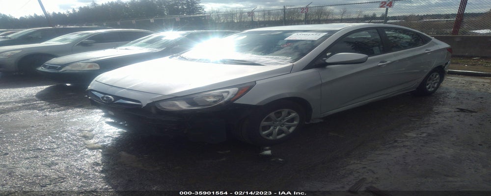 KMHCT4AE6DU541649 2013 HYUNDAI ACCENT photo no. 2