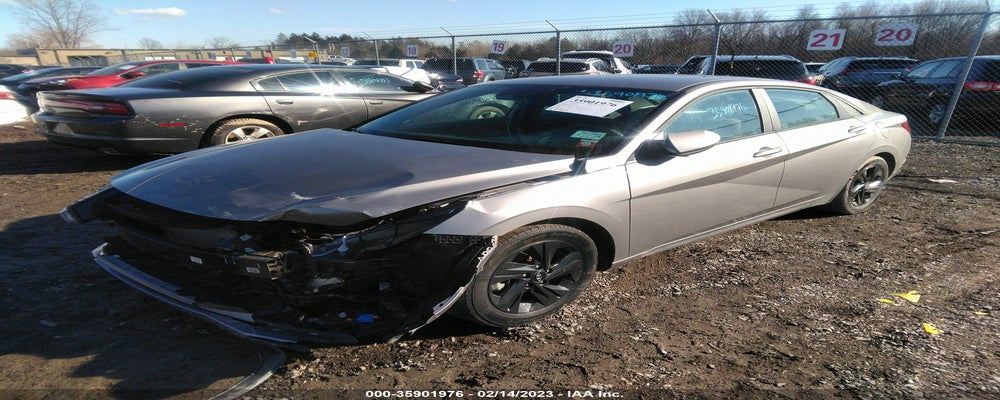 KMHLM4AG4NU295653 2022 HYUNDAI ELANTRA photo no. 2