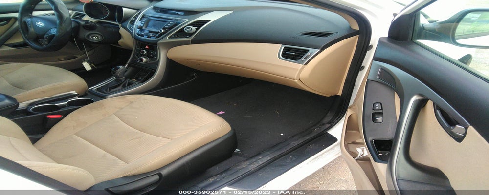 5NPDH4AE8FH618335 2015 HYUNDAI ELANTRA photo no. 5