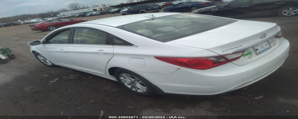 5NPEB4AC1DH677180 2013 HYUNDAI SONATA photo no. 3