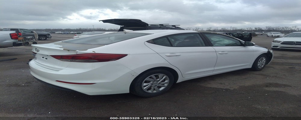 5NPD74LFXHH129351 2017 HYUNDAI ELANTRA photo no. 4