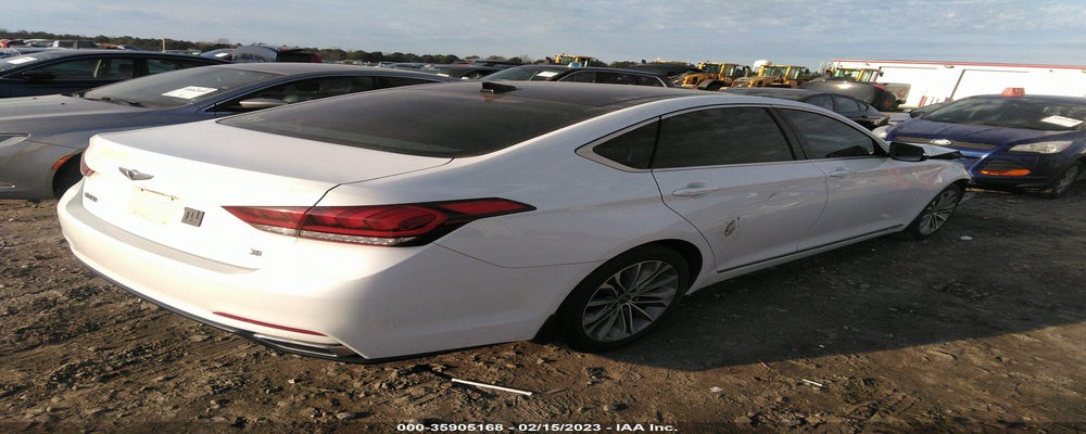 KMHGN4JE6GU138268 2016 HYUNDAI GENESIS photo no. 4