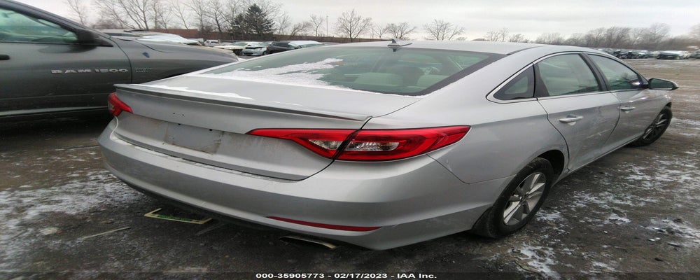5NPE24AF4GH369998 2016 HYUNDAI SONATA photo no. 4