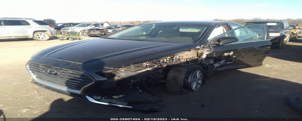 5NPE24AFXJH702910 2018 HYUNDAI SONATA photo no. 2