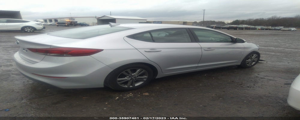 5NPD84LF7HH119762 2017 HYUNDAI ELANTRA photo no. 4